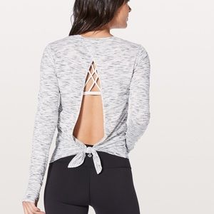 Lululemon 4 beat the heat long sleeve